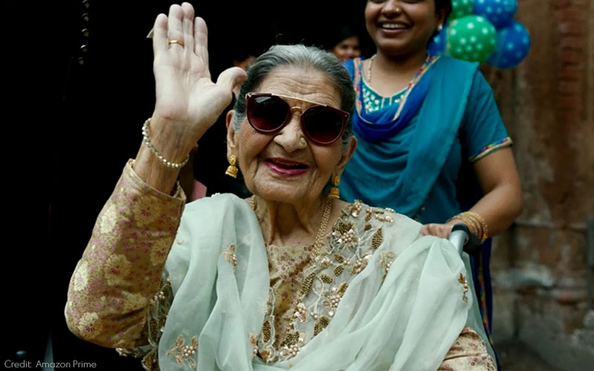 Writer Juhi Chaturvedi Explains The Plot Twist In Gulabo Sitabo