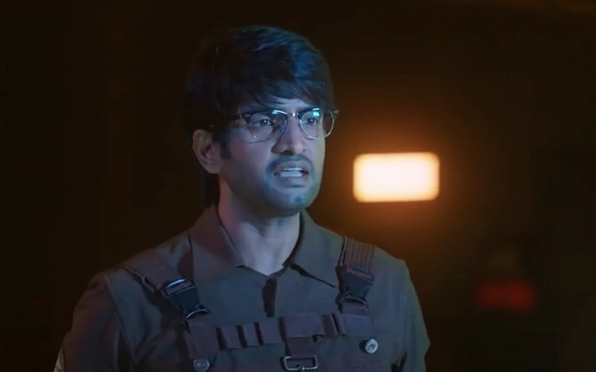 Dikkiloona, On ZEE5 With Santhanam, Is A Time Travel Comedy-Drama That Really Tests Your Patience