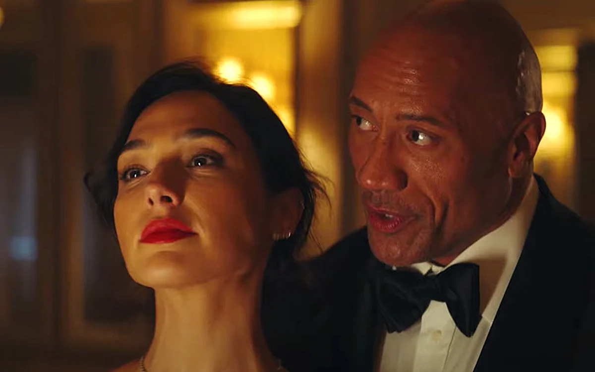 We Were One Of The First Movies To Go Back On Set Before Vaccinations: Gal Gadot and Dwayne Johnson on Red Notice
