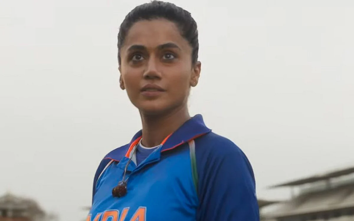 Shabaash Mithu Looks for Goalposts on a Cricket Pitch