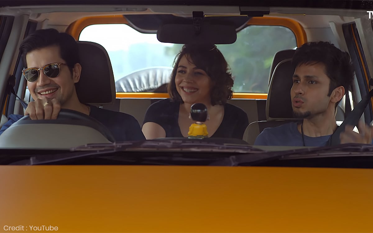 Tripling Season 2 Review: An Unremarkable Show That Relies On Nostalgia