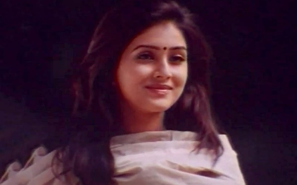 Keerthi Reddy In Tholiprema