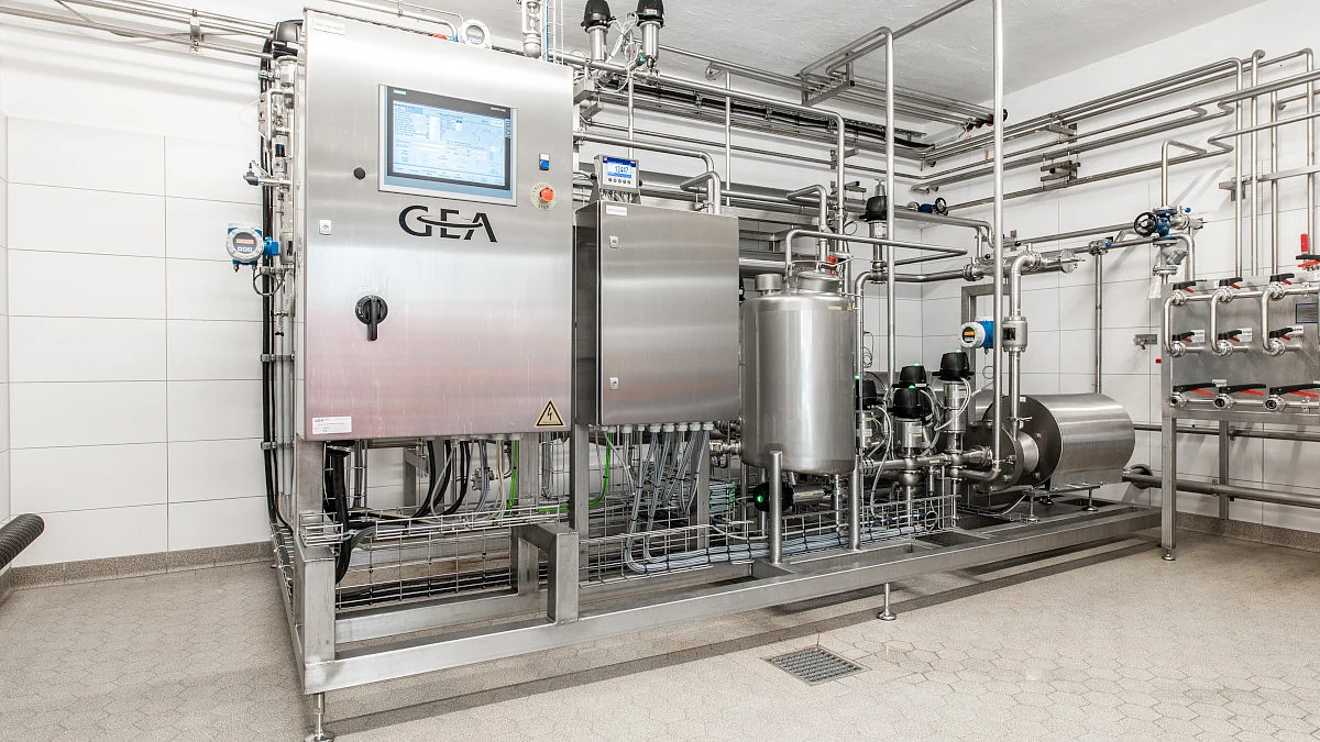 One example of the flexibility of GEA equipment is the GEA AromaPlus membrane dealcoholization unit, which reduces the alcohol content in beer to <0.0%.