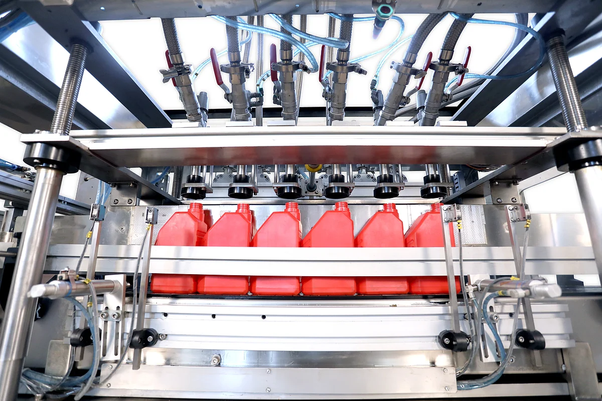 Winsson offers a complete range of filling, capping & induction sealing lines for rigid containers