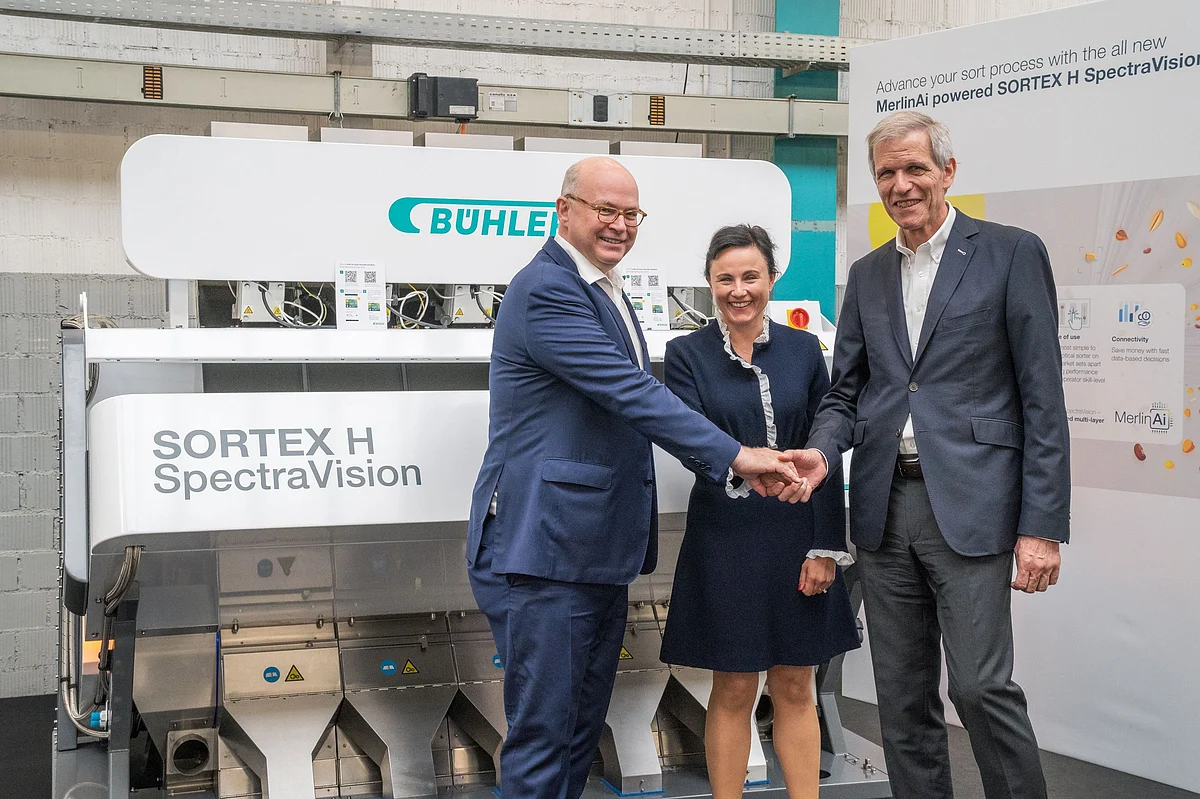 Leading European processor adds three more SORTEX H SpectraVision machines to its oat mills