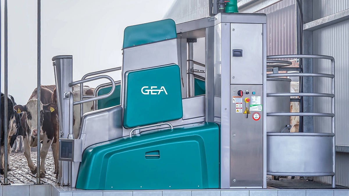 Gea Model R DLG Test confirms: GEA Milking Robot is significantly more economical