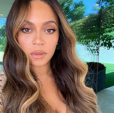 Beyonce Shows Off Her Long Locks As Mother Praises Her For Going