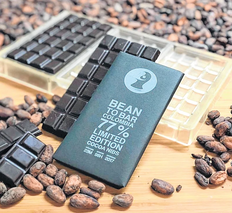 Taucherli's super dark 77%
Colombian cocoa bean chocolate
