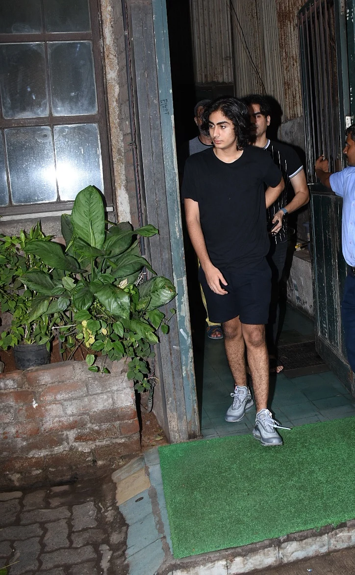 Arhan Khan Joins dad Arbaz Khan and his girlfriend Georgia at lunch