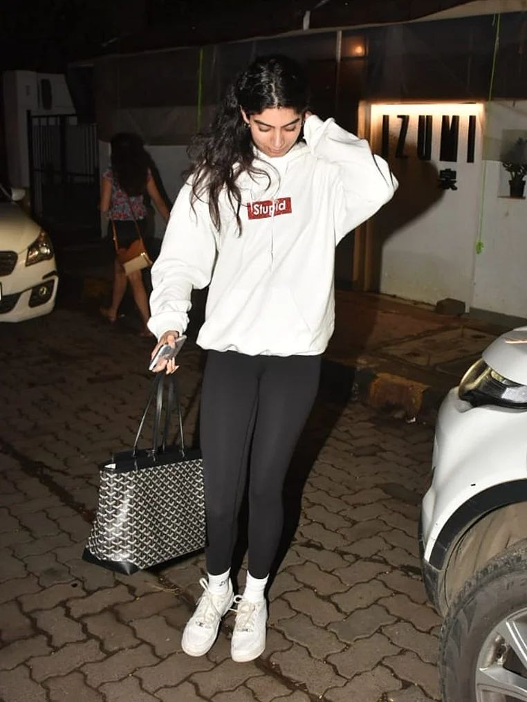 Get Khushi Kapoor’s ‘STUPID’ hoodie for just Rs 1500; but can you afford her bag?