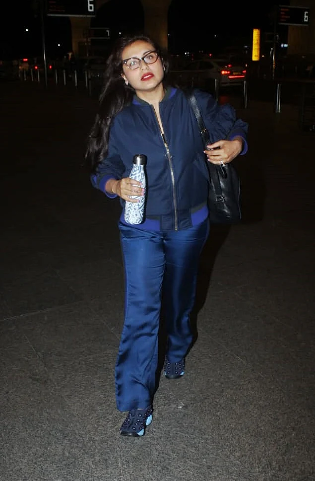 Rani Mukherji Chopra clicked by paps at airport