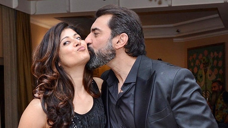 Pooja Batra Marries Tiger Zinda Hai Actor Nawab Shah After Five Months Of Dating Sahabzade irrfan ali khan, also popularly known as irrfan khan was an indian actor, known for his work irrfan khan was born and brought up in jaipur, india.