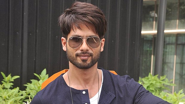 Shahid Kapoor Opens Up On Charging Rs 35 Cr As Fee Post Kabir Singh Success When the same question was asked again, the actor came. fee post kabir singh success