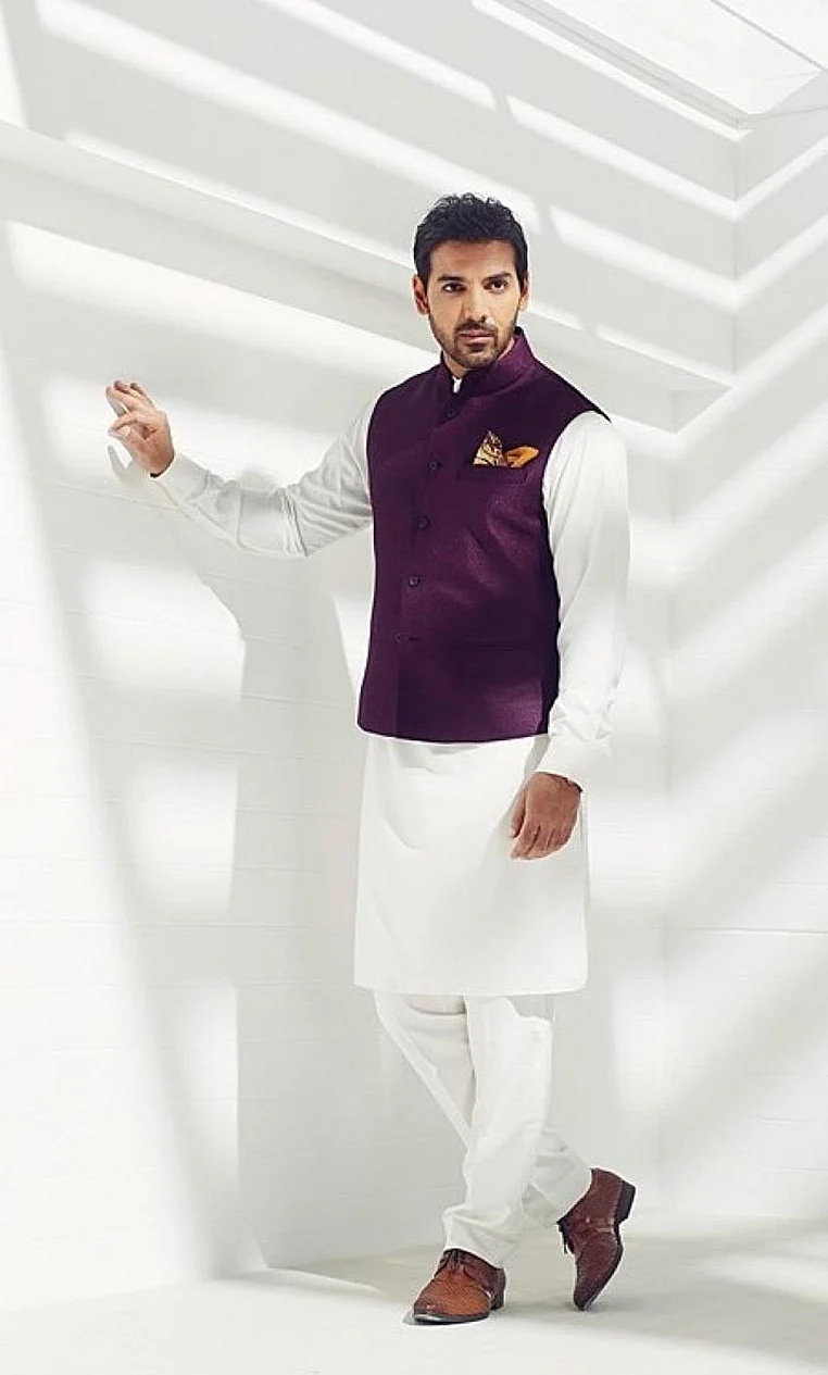 Celebrity Fashion: John Abraham – I am not a brand baby