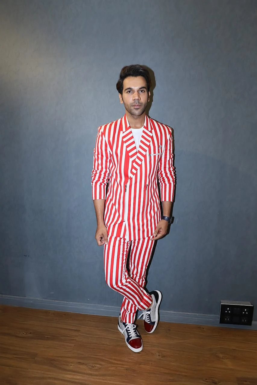 Rajkumar rao posed for paps