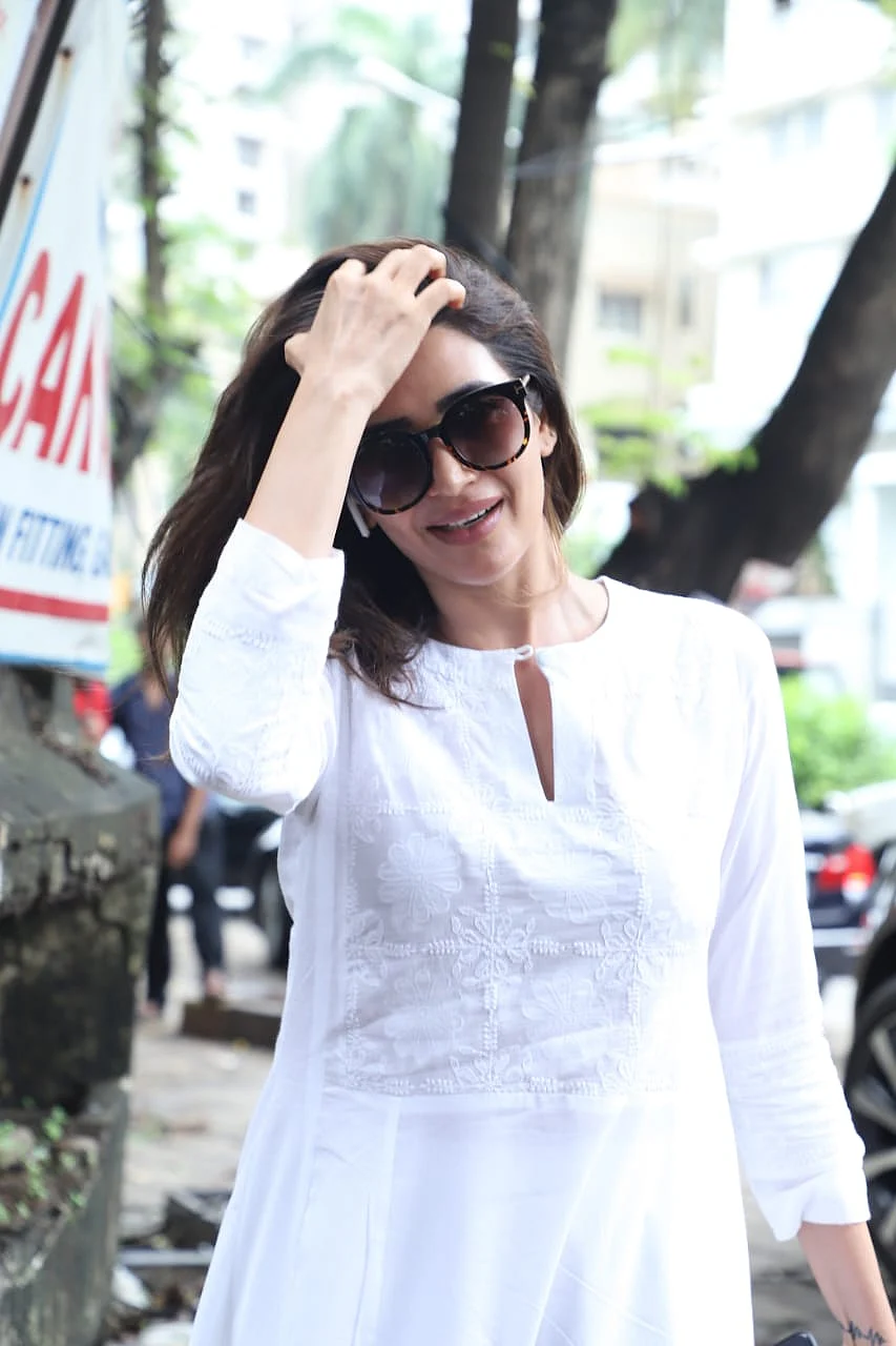 Karishma tanna spotted casually roaming in the city.