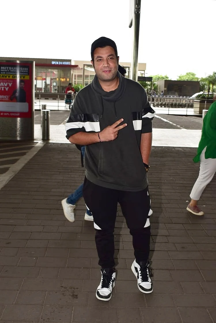 ‘Khandaani Shafakhana’ actor Varun Sharma clicked by media at the airport today morning.