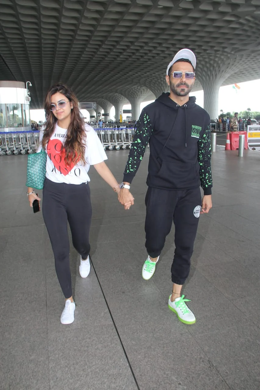 Aparshakti Khurrana at the Mumbai airport