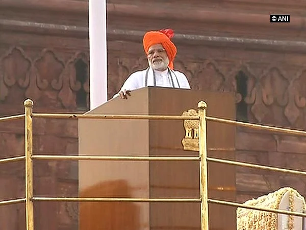 PM Narendra Modi continues turban tradition for first Independence Day address