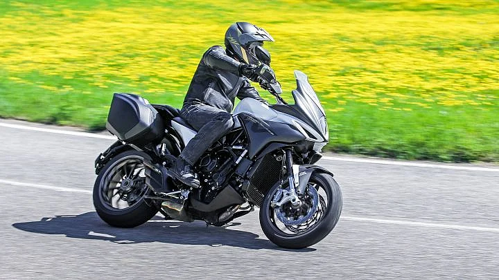 MV Agusta Turismo Veloce 800