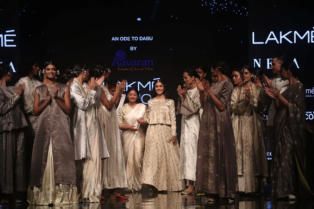 Mrunal Thakur on Thursday turned showstopper for the label Aavaran by designer Alka Sharma.