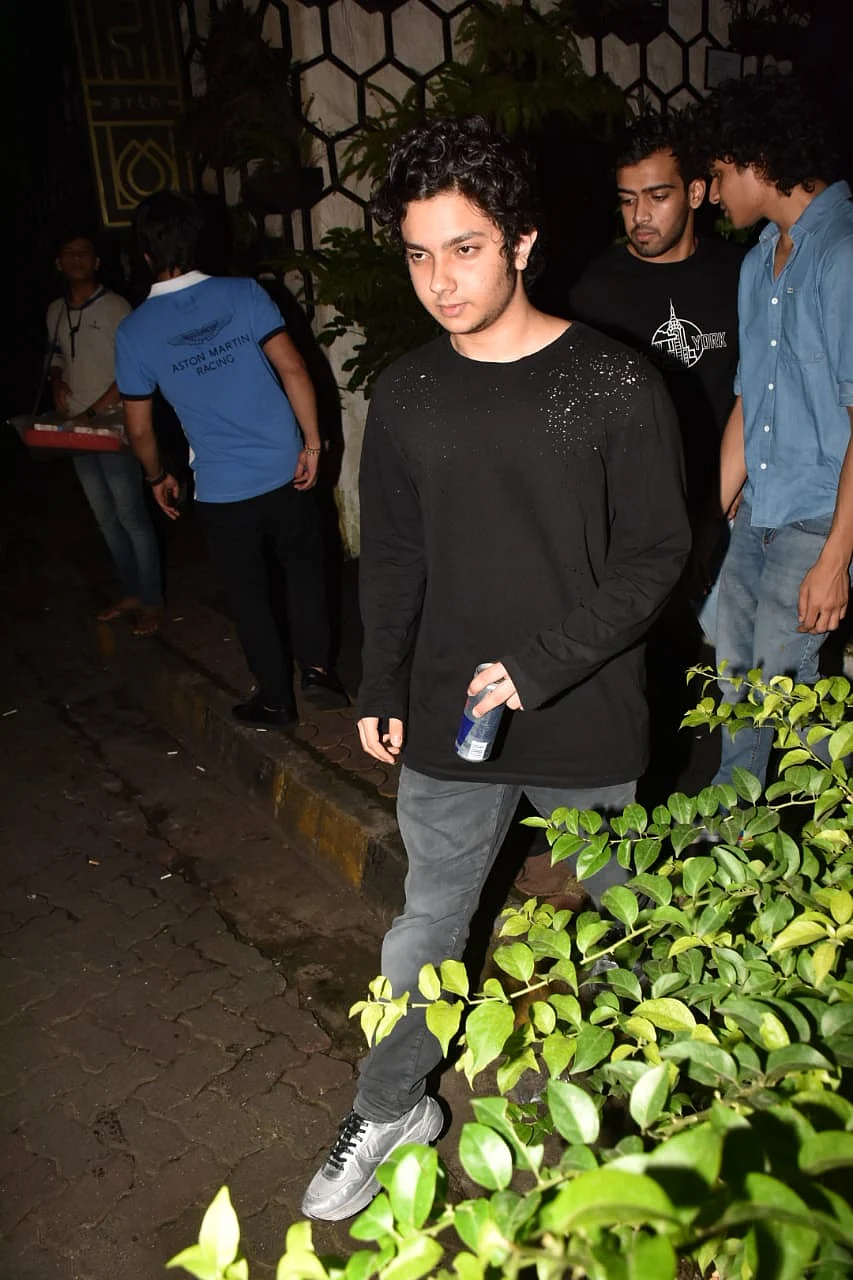 Celebrity Spotting: Shraddha Kapoor, Ibrahim Ali Khan, Nora Fatehi clicked by paparazzi