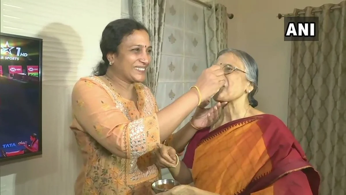 Hyderabad: Family of PV Sindhu celebrates after she became the first Indian to win BWF World Championships gold medal in Basel, Switzerland.