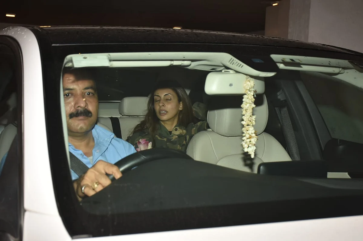 Have you seen these pictures of John Abraham, Janhvi Kapoor, and Vidya Balan?