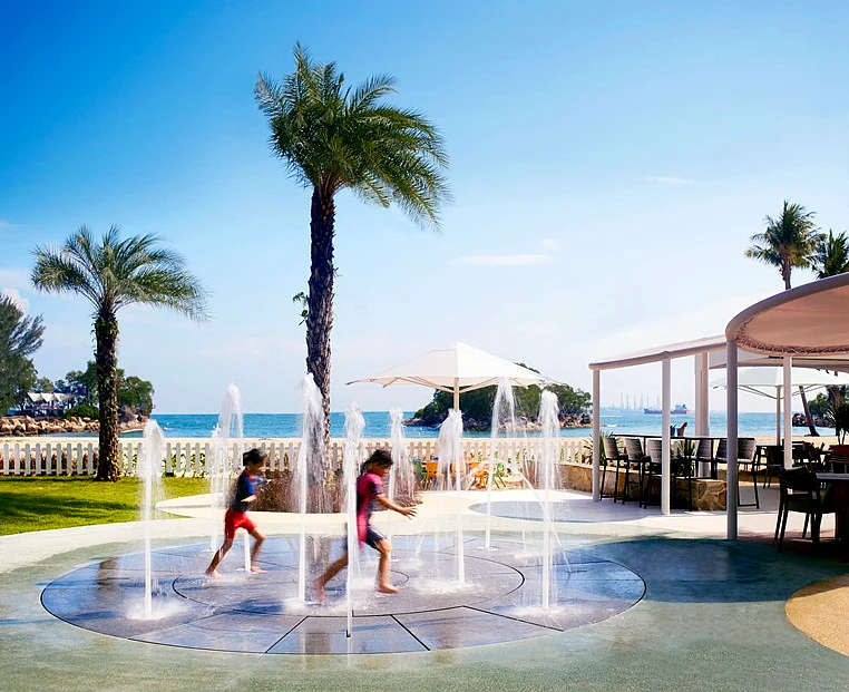 Shangri-La Rasa-Trapizza - splash pad