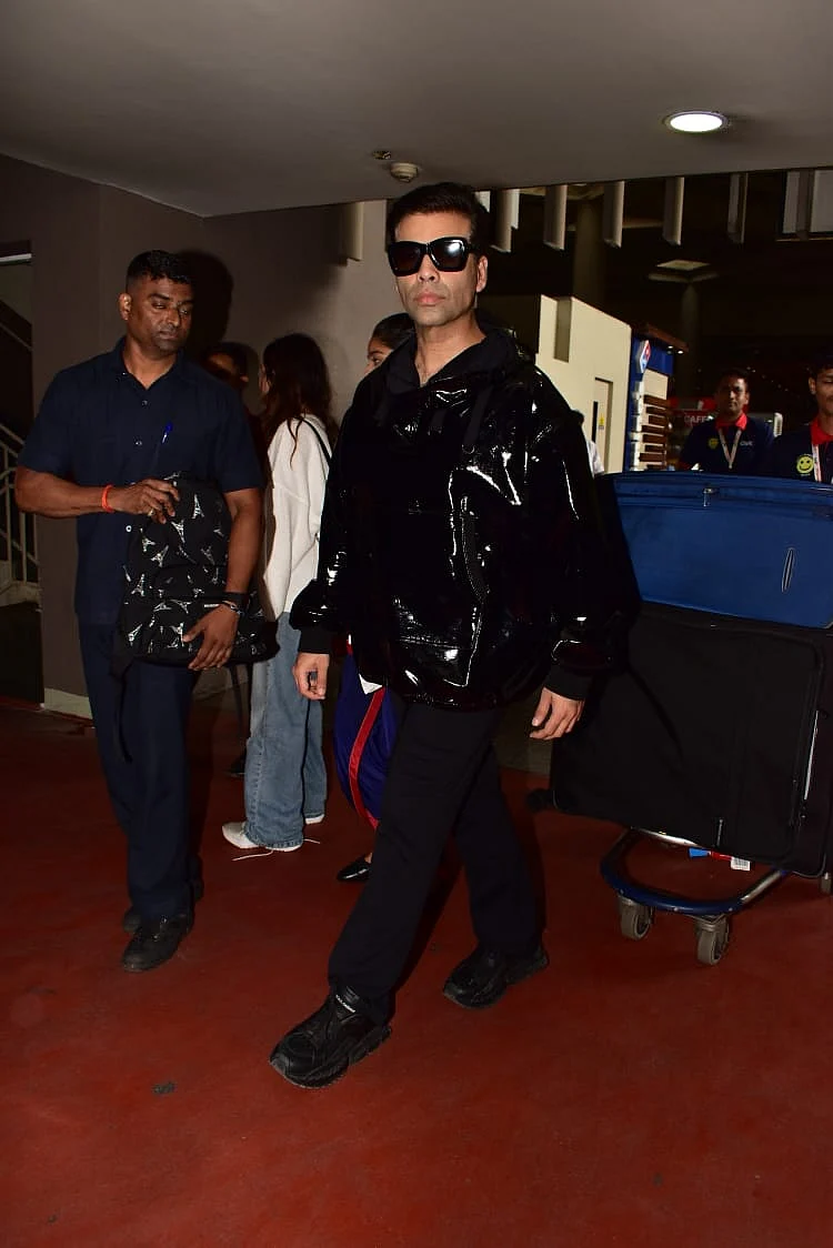Karan Johar returned back to Mumbai on Monday after visit Australia for the Indian Film Festival of Melbourne