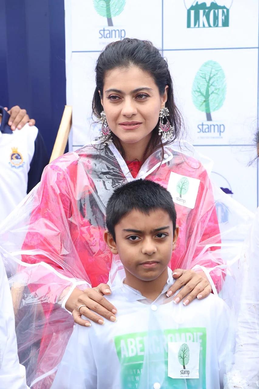 PHOTOS: Kajol, Arjun Kapoor, Shweta Bachchan Nanda snapped around the city