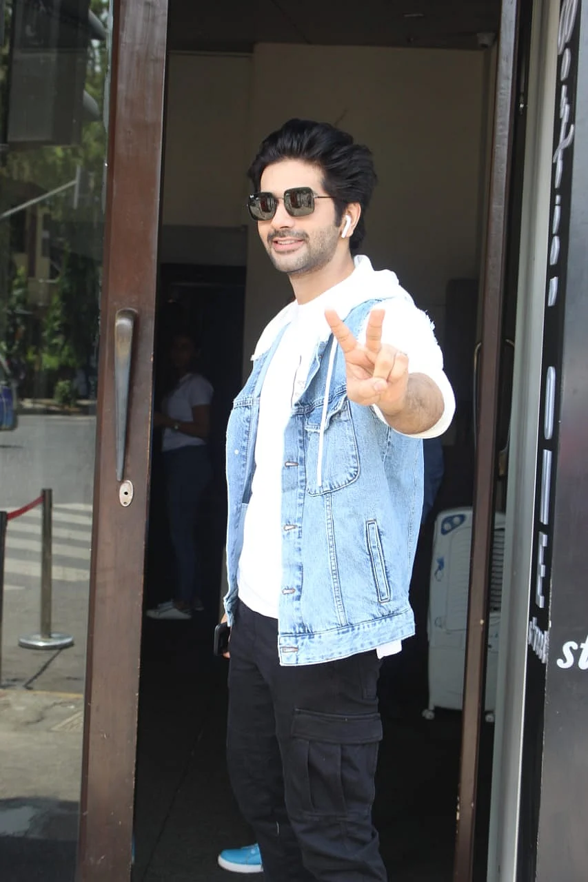 Vardhan Puri, the grandson of Amrish Puri was clicked at the famous celeb restaurant Bastian in Bandra.