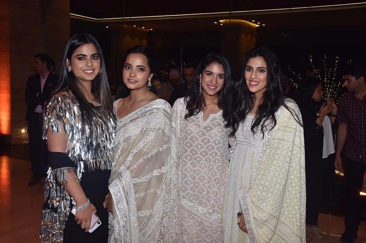 In Pics: Ambanis and Bachchans attend the Abu Jani - Sandeep Khosla Fashion show