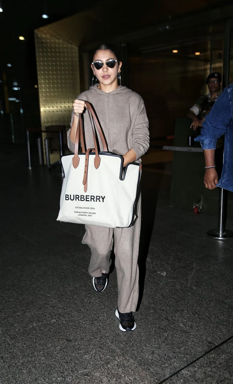 Anushka Sharma's giant Burberry tote costs a whopping Rs 92,000!