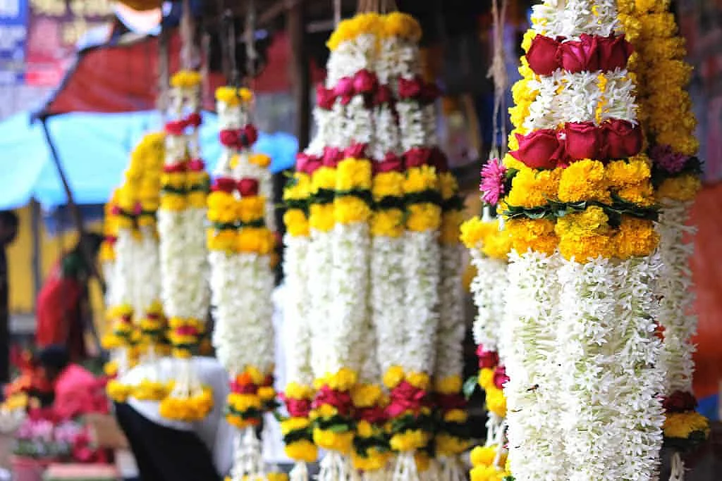 Make your house Navratri ready with these simple and classic decoration ideas