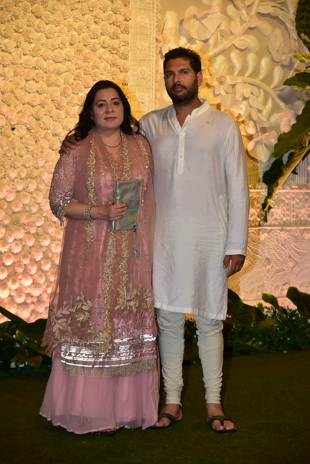 Yuvraj Singh with wife Hazel