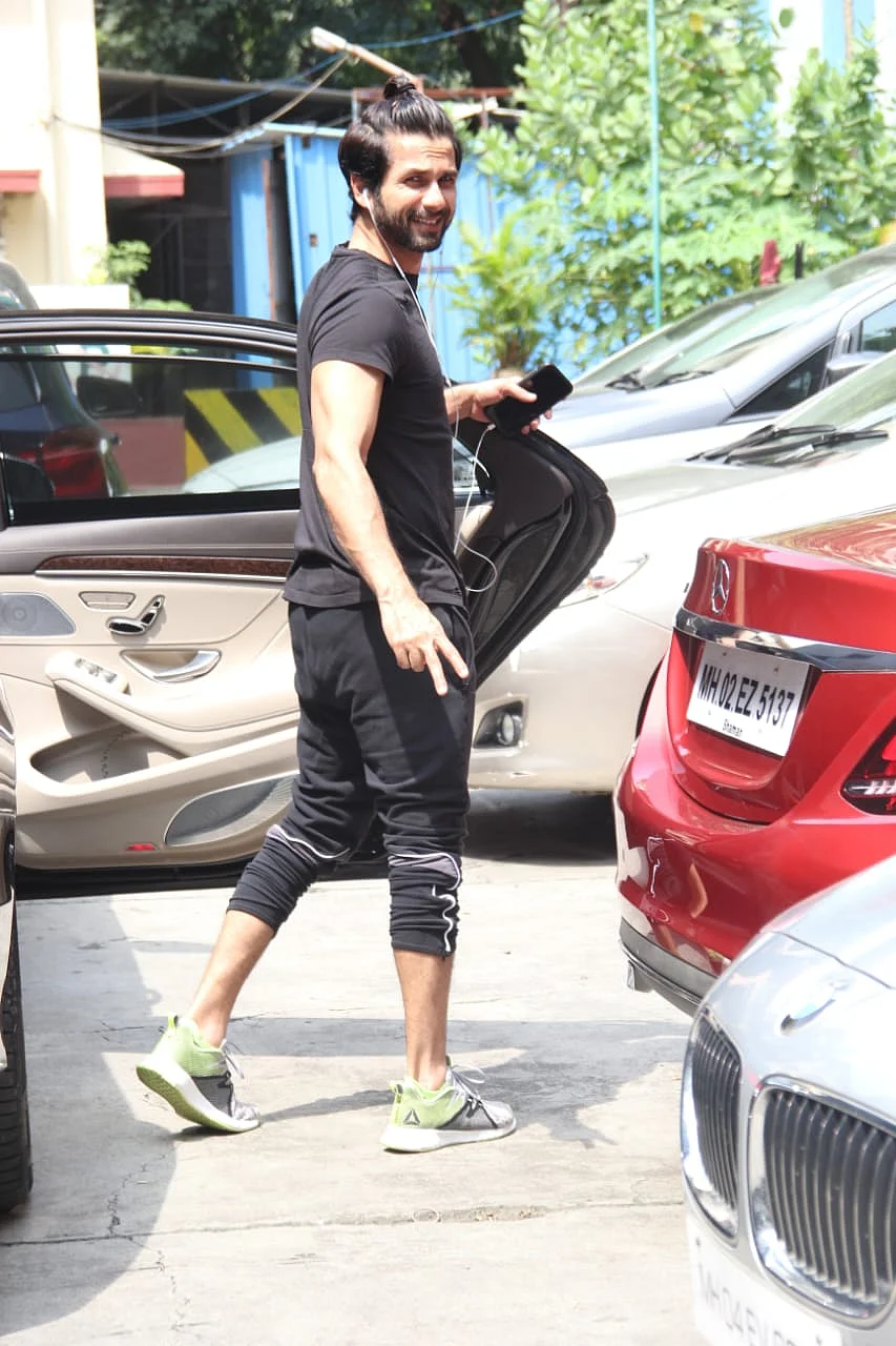 Shahid Kapoor at gym in Bandra.