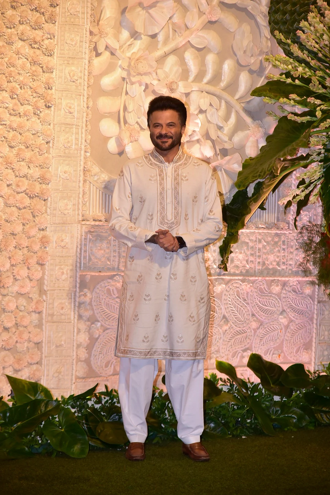 Anil Kapoor donning all while for Ganpati celebrations at at Antilia