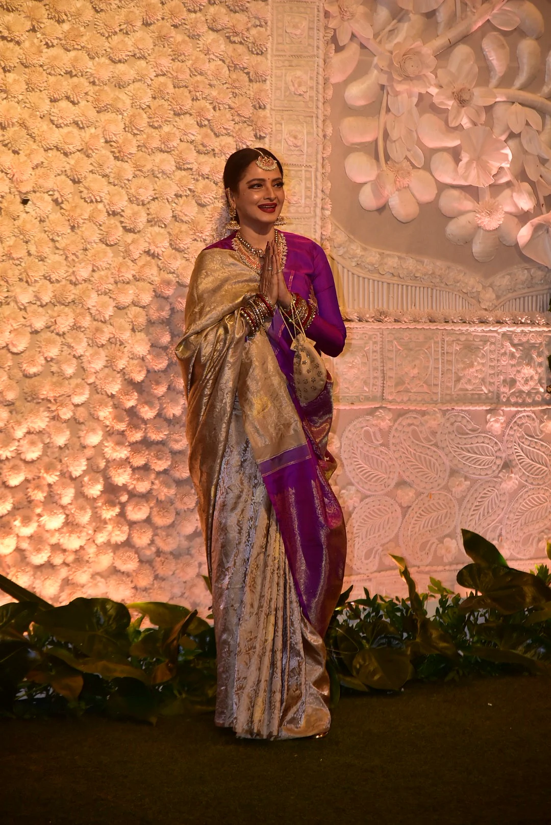 Veteran actress Rekha was seen at the Antilia Ganpati celebrations