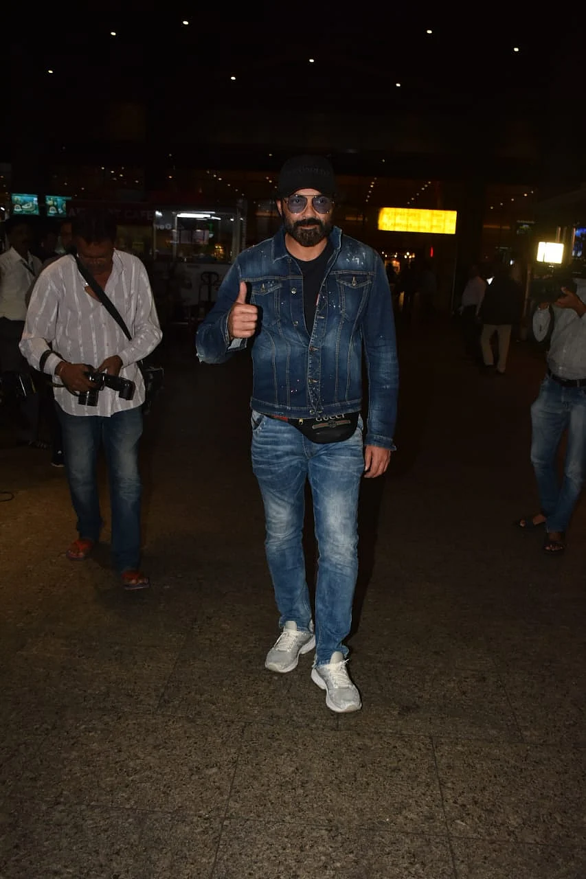 Bobby Deol spotted with wife Tania Deol and younger son as they returned from vacation.