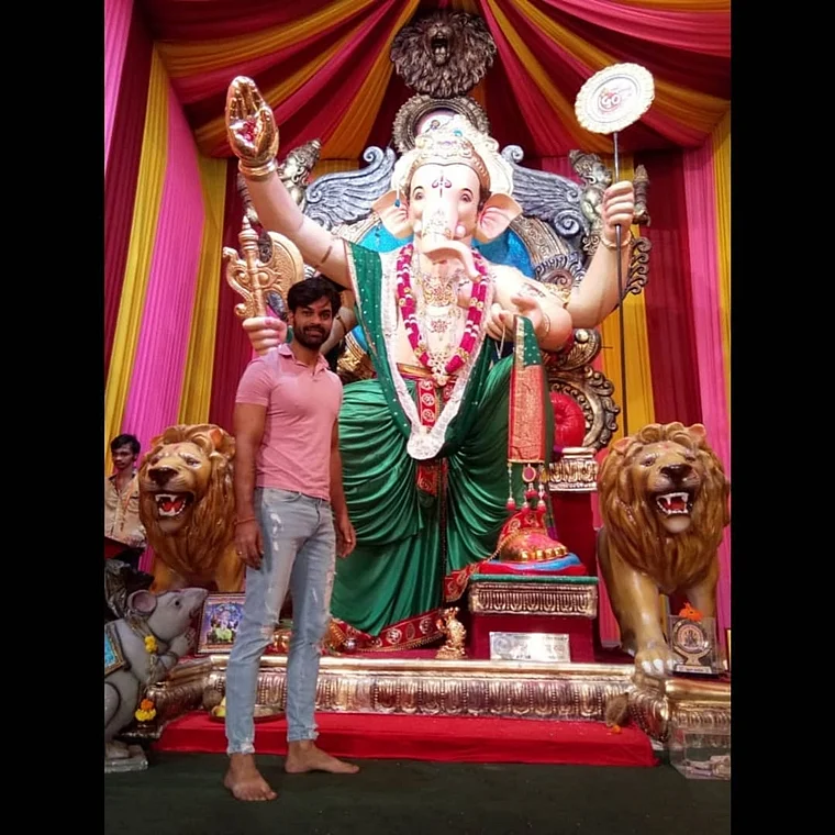 Yuvraaj Parashar wants to lay himself in Bappa’s glory with his single Atharva