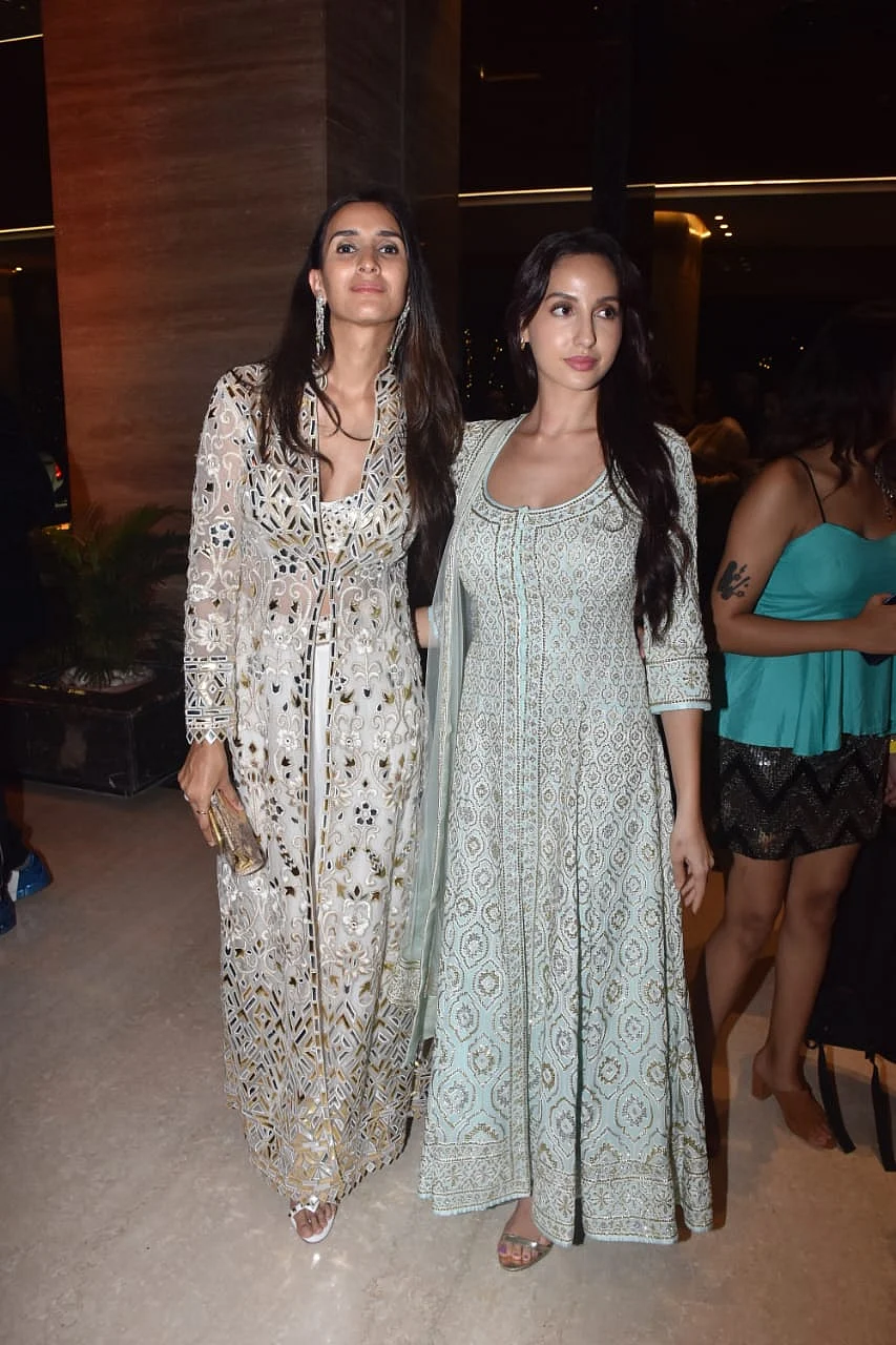 In Pics: Ambanis and Bachchans attend the Abu Jani - Sandeep Khosla Fashion show