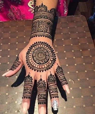 Karva Chauth 2019 Adorn Your Hands With The Best Mehndi Designs