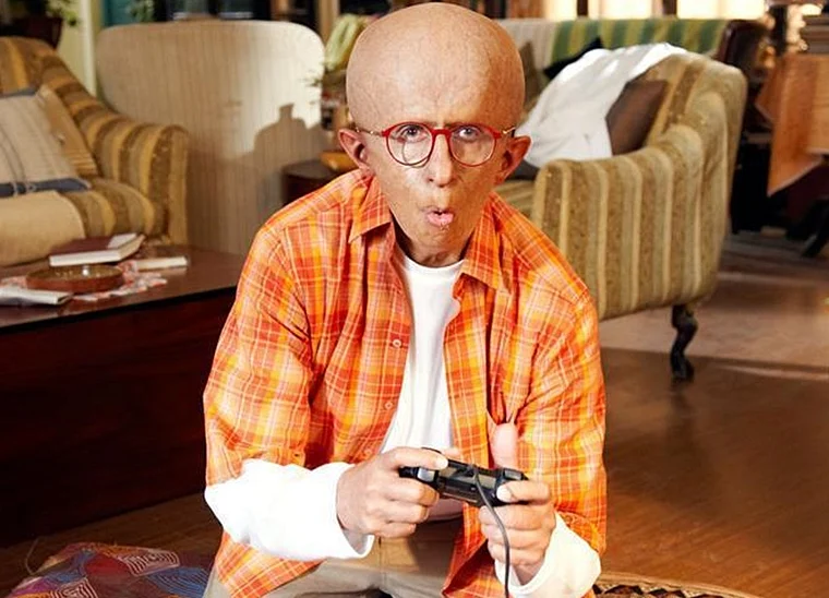 10 times Amitabh Bachchan knocked us over with his insane transformations