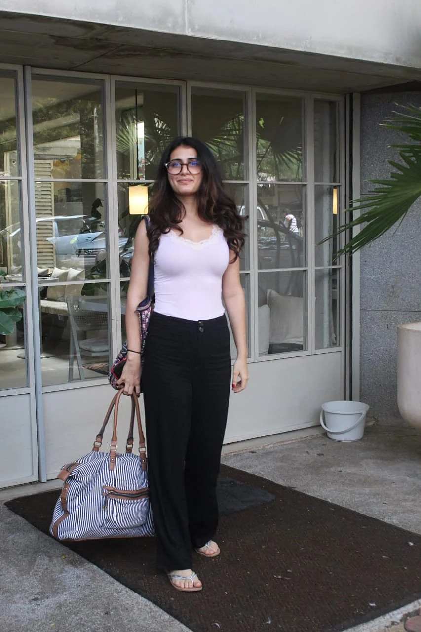 Fatima Sana Sheikh outside Sequel in Bandra