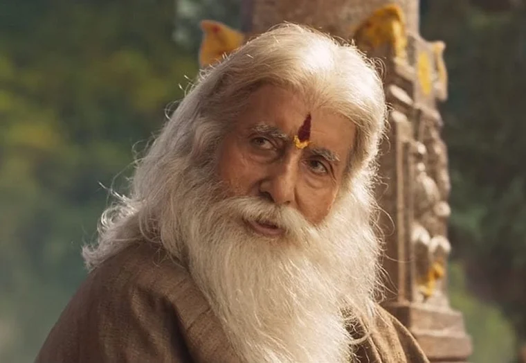 10 times Amitabh Bachchan knocked us over with his insane transformations