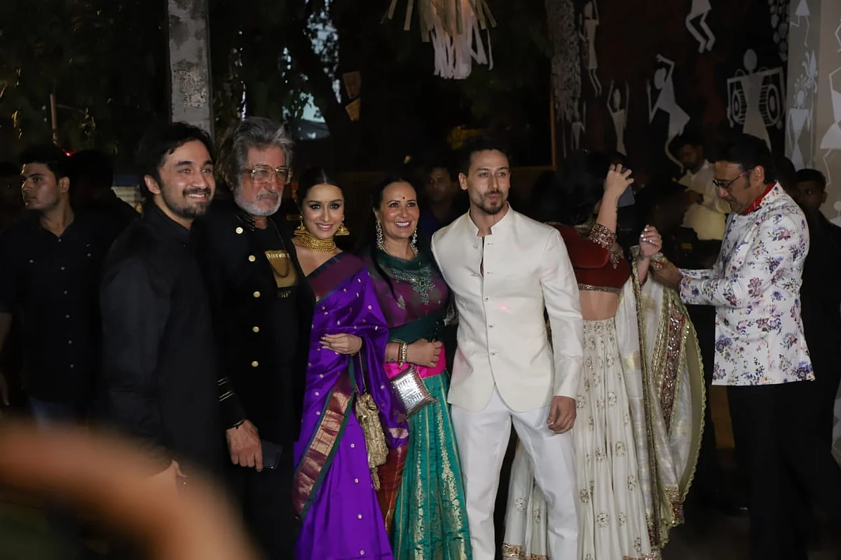Siddhanth, Shakti, Shraddha, Ayesha, Tiger, Krishna, Jackie