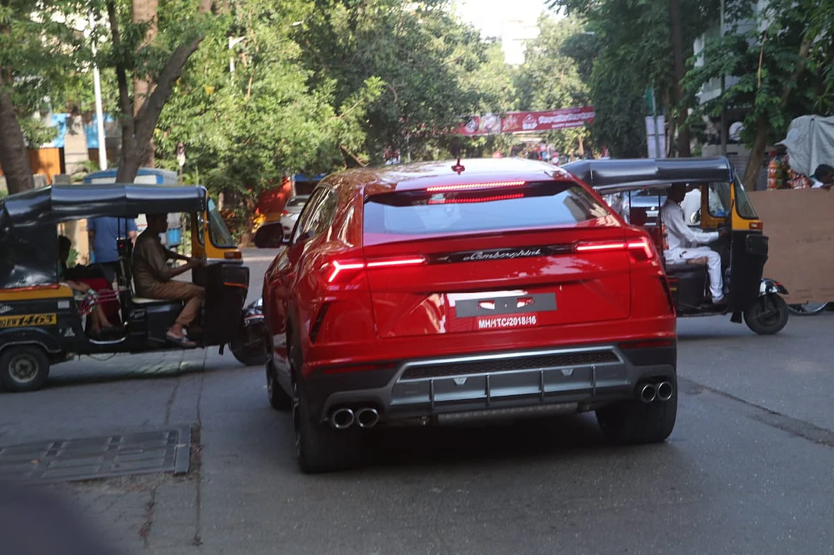 Ranveer Singh flaunts his swanky new Lamborghini worth Rs 3 crore