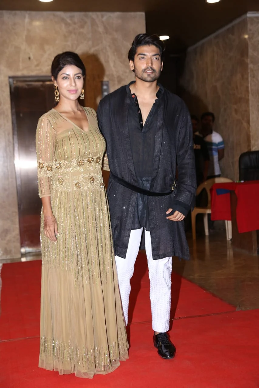 Salman Khan, Sonakshi Sinha and other B-town celebs attend Ramesh Taurani's Diwali bash