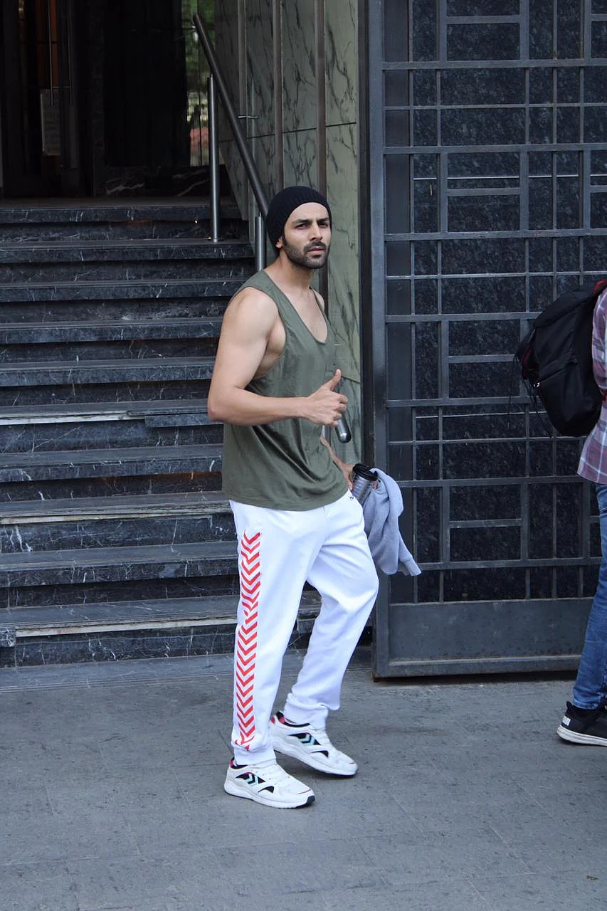 Kartik Aaryan at i think fitness gym